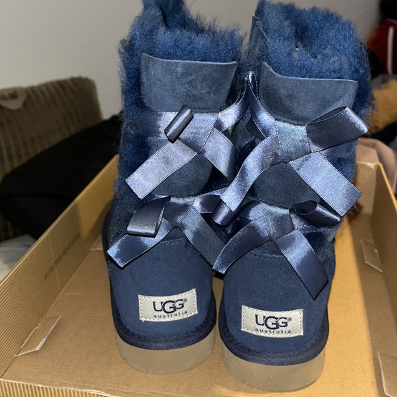 ugg bailey bow navy - Picture 4 of 7